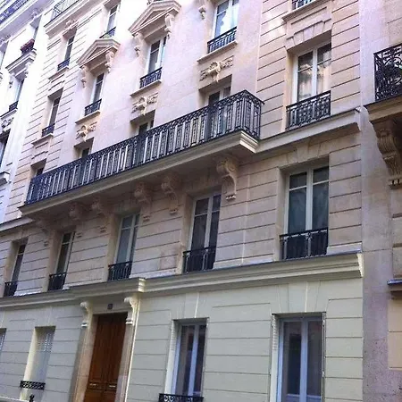Constance - Montmartre Apartment *