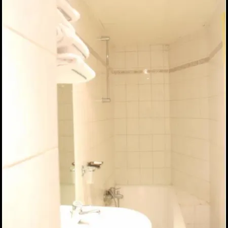 Constance - Montmartre Apartment